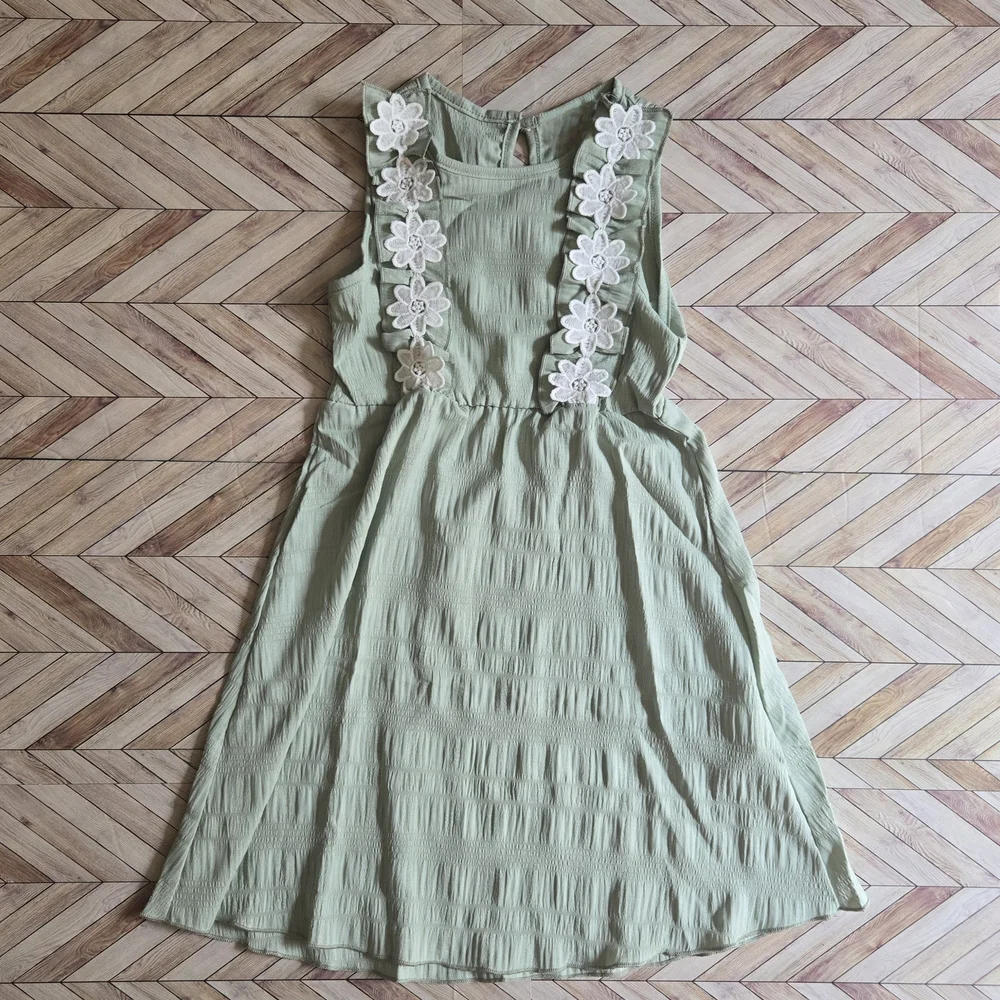 Girl's Sage Green Ruffle Dress Floral Sundress Lightweight Summer Outfit 6-7Y